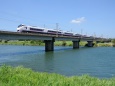 那珂川橋梁を行くE657系