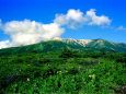 夏雲湧く薬師岳