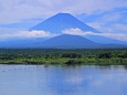 精進湖の子抱き富士