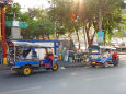 朝の街角 バンコク