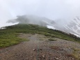 雷鳥坂を行く