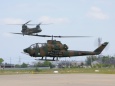 AH-1Sコブラ、CH-47Jチヌーク