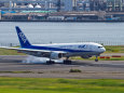 B777 JA717A