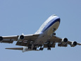 B747 B-18208