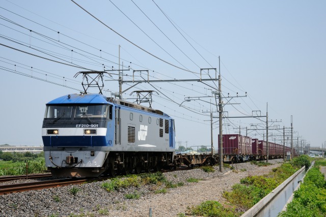 EF210-901 貨物列車
