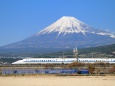 富士山と700系新幹線