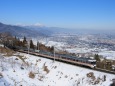 雪の善光寺平と特急しなの383系