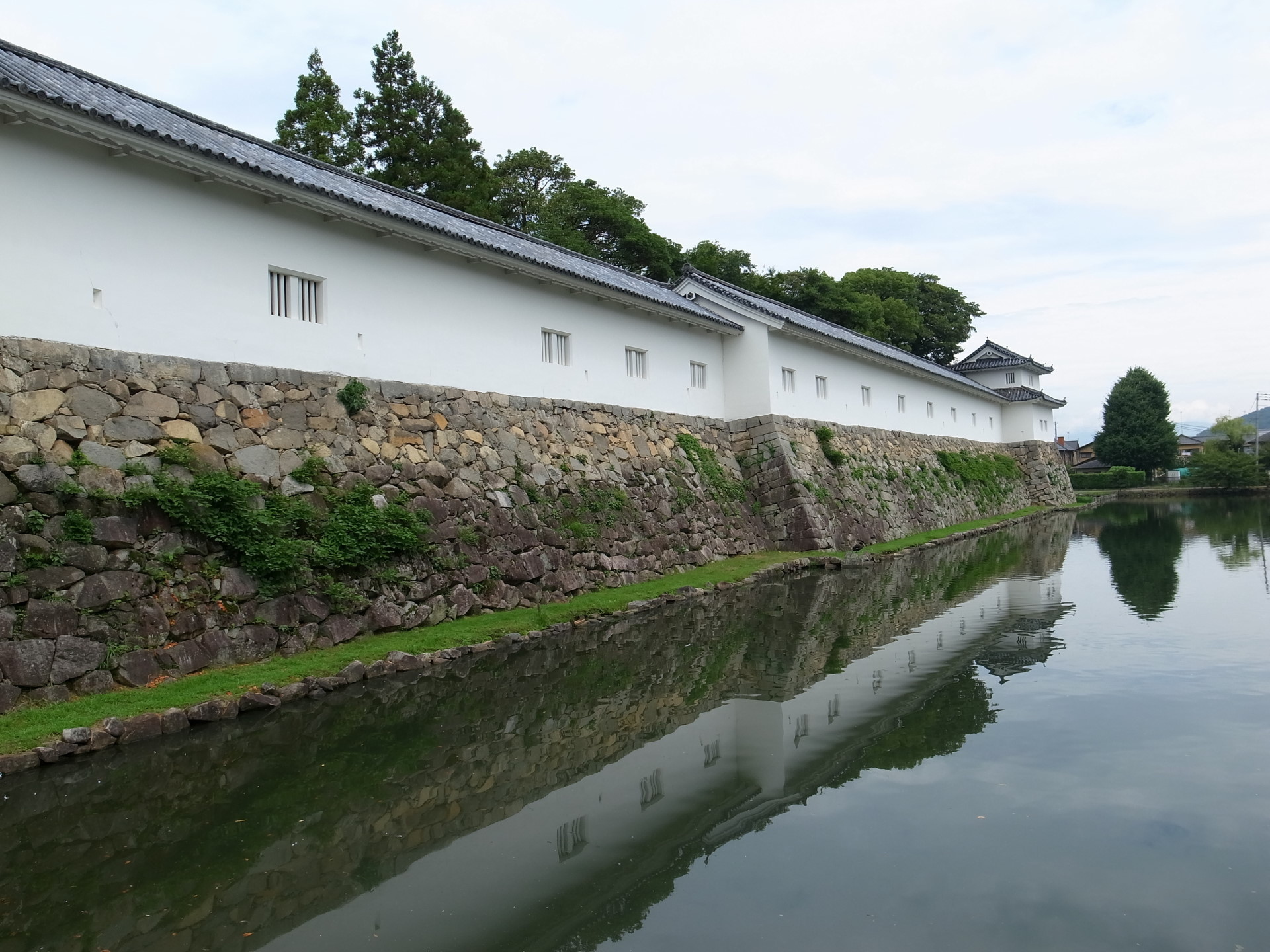 その他 彦根城の長塀 壁紙19x1440 壁紙館