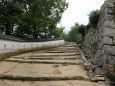 三の平櫓東土塀と石段