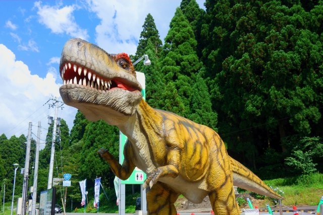 テラノサウルス・レックス像