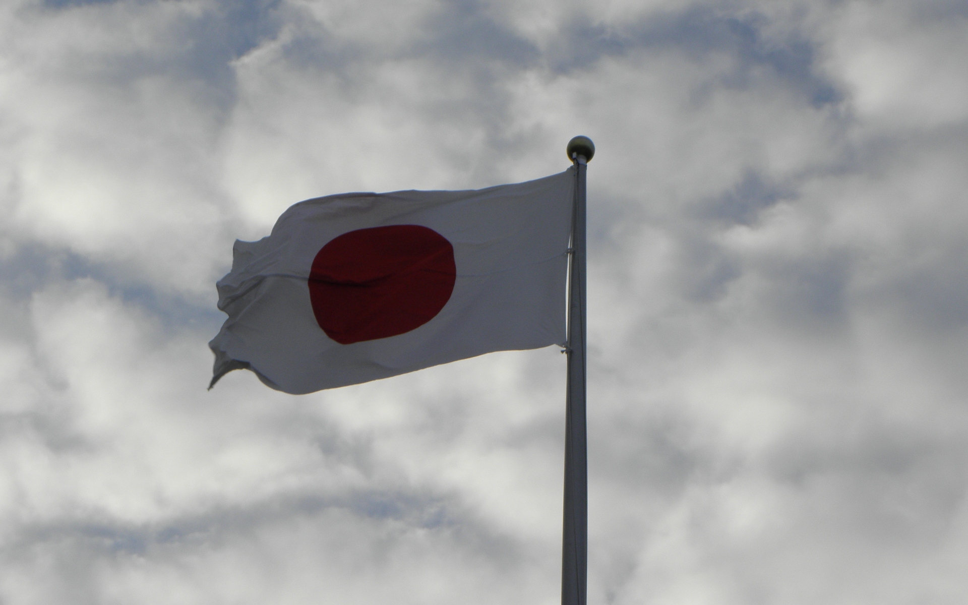 その他 日の丸を高く掲げて国造り 壁紙19x10 壁紙館