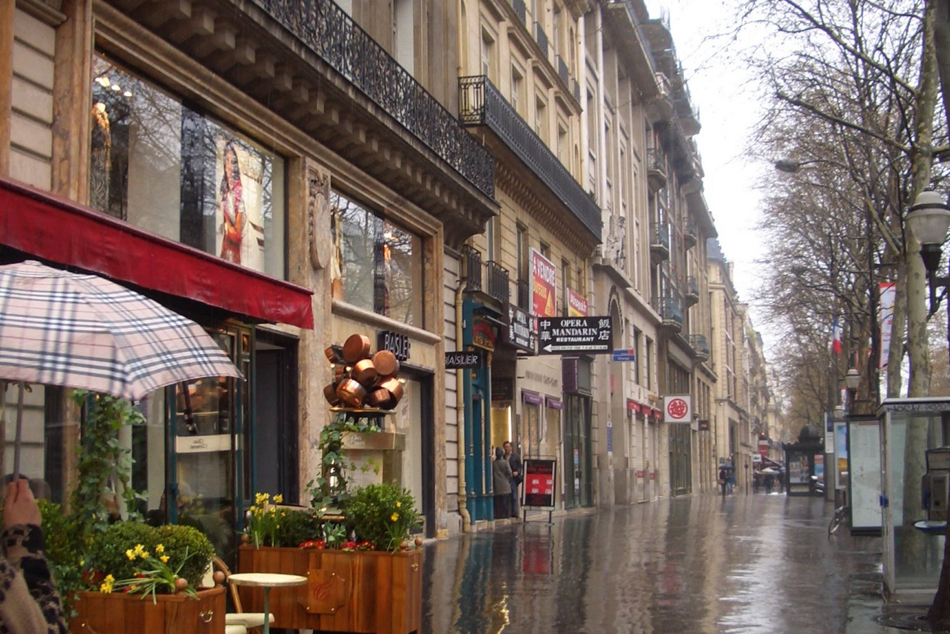 外国の風景 雨に濡れるパリの街角 壁紙19x1281 壁紙館