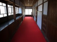高橋是清邸の赤い廊下