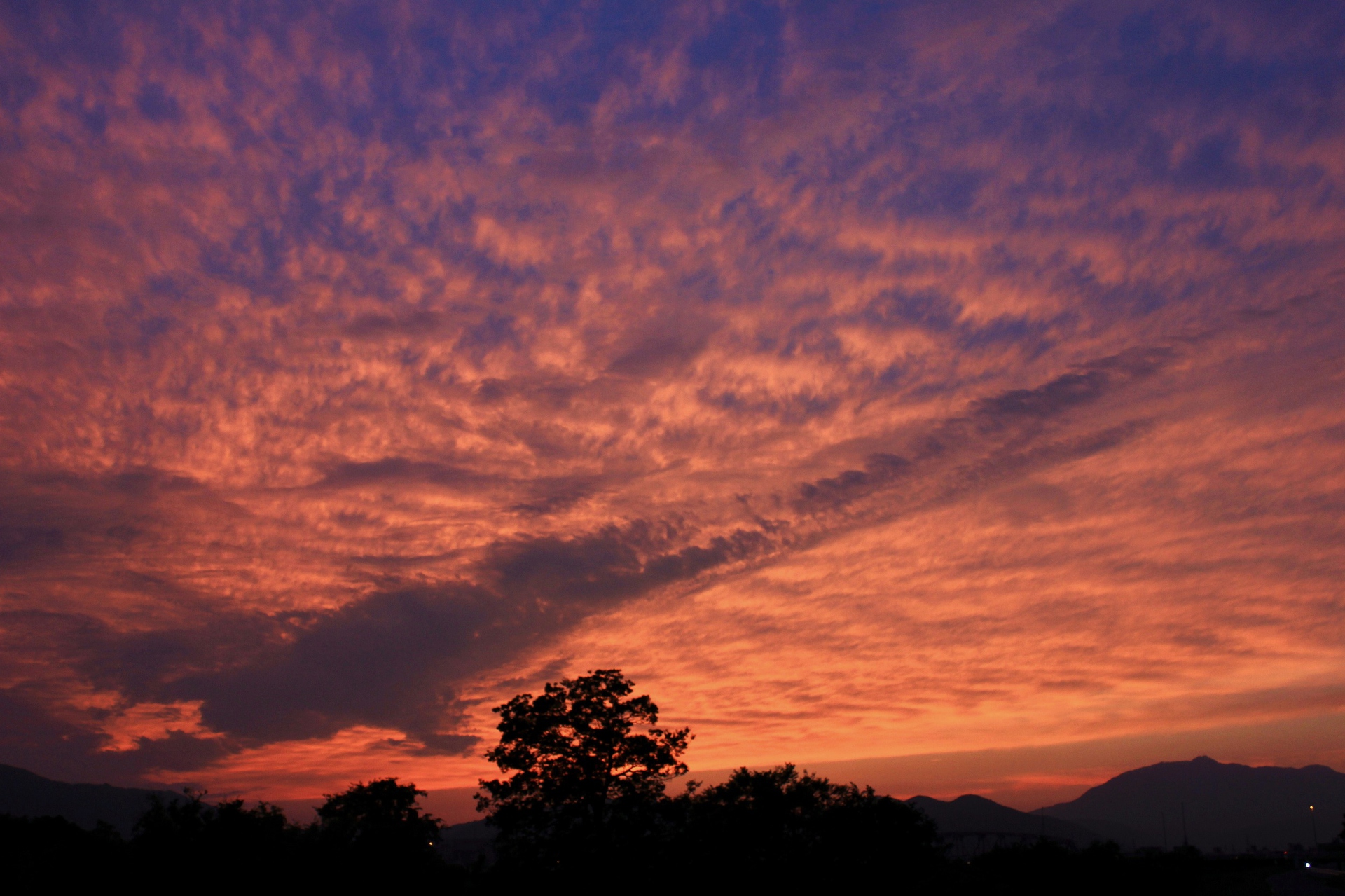 朝焼け 夕焼け 夕焼け高積雲 壁紙19x1279 壁紙館