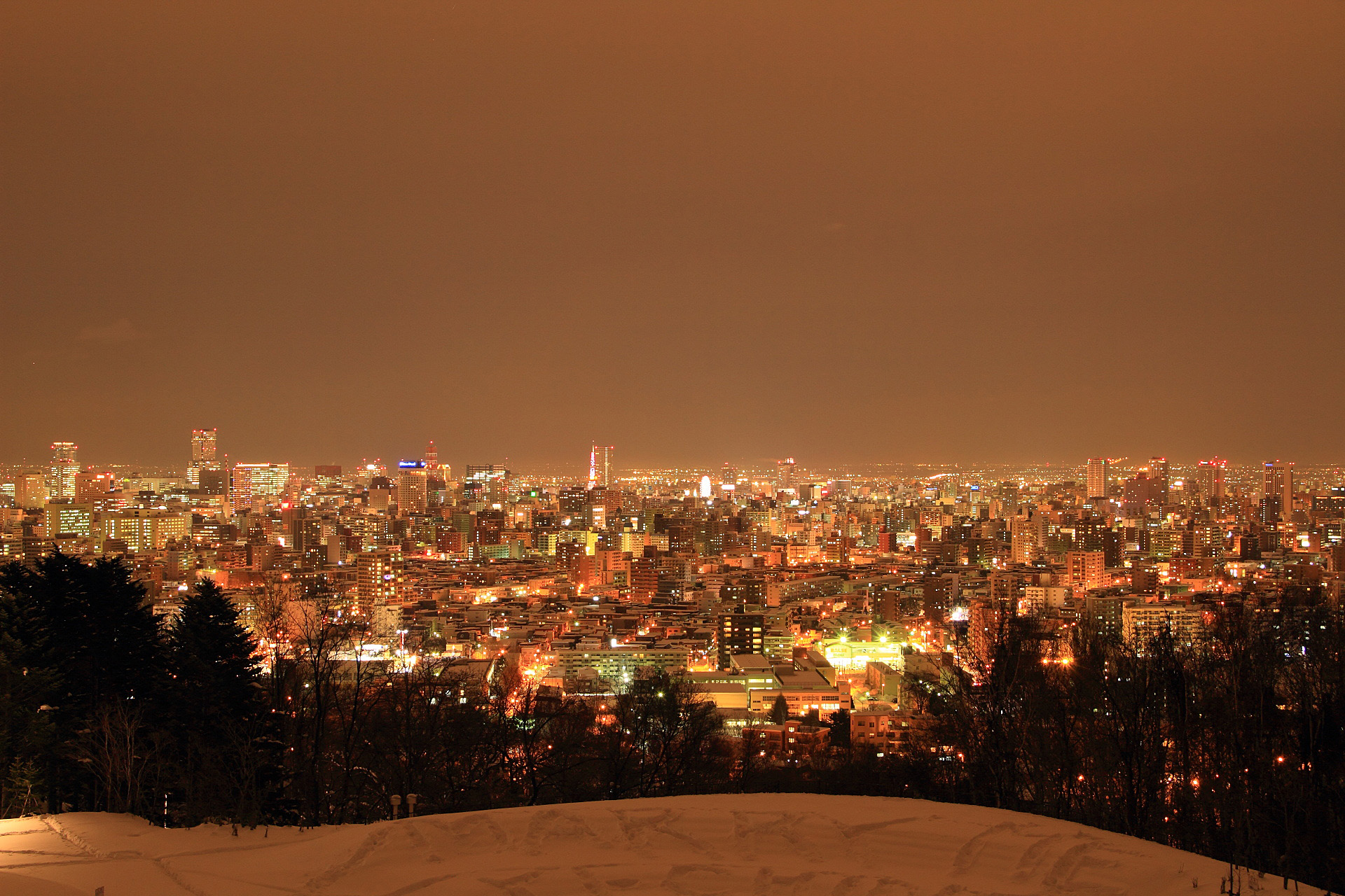 夜景 花火 イルミ クリスマス間近の札幌の夜景 壁紙19x1280 壁紙館