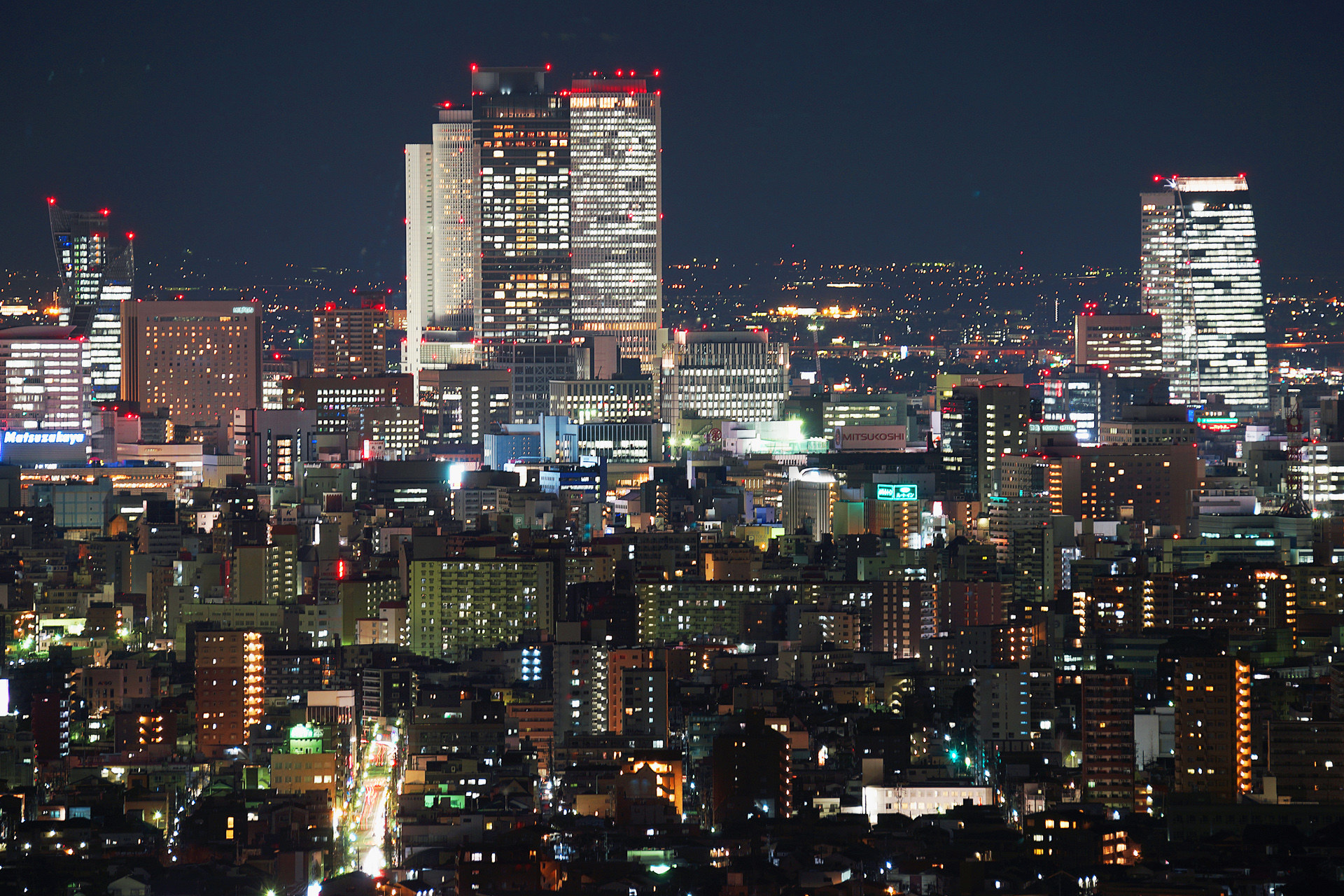 夜景 花火 イルミ 名古屋駅周辺ビルの夜景 壁紙19x1280 壁紙館