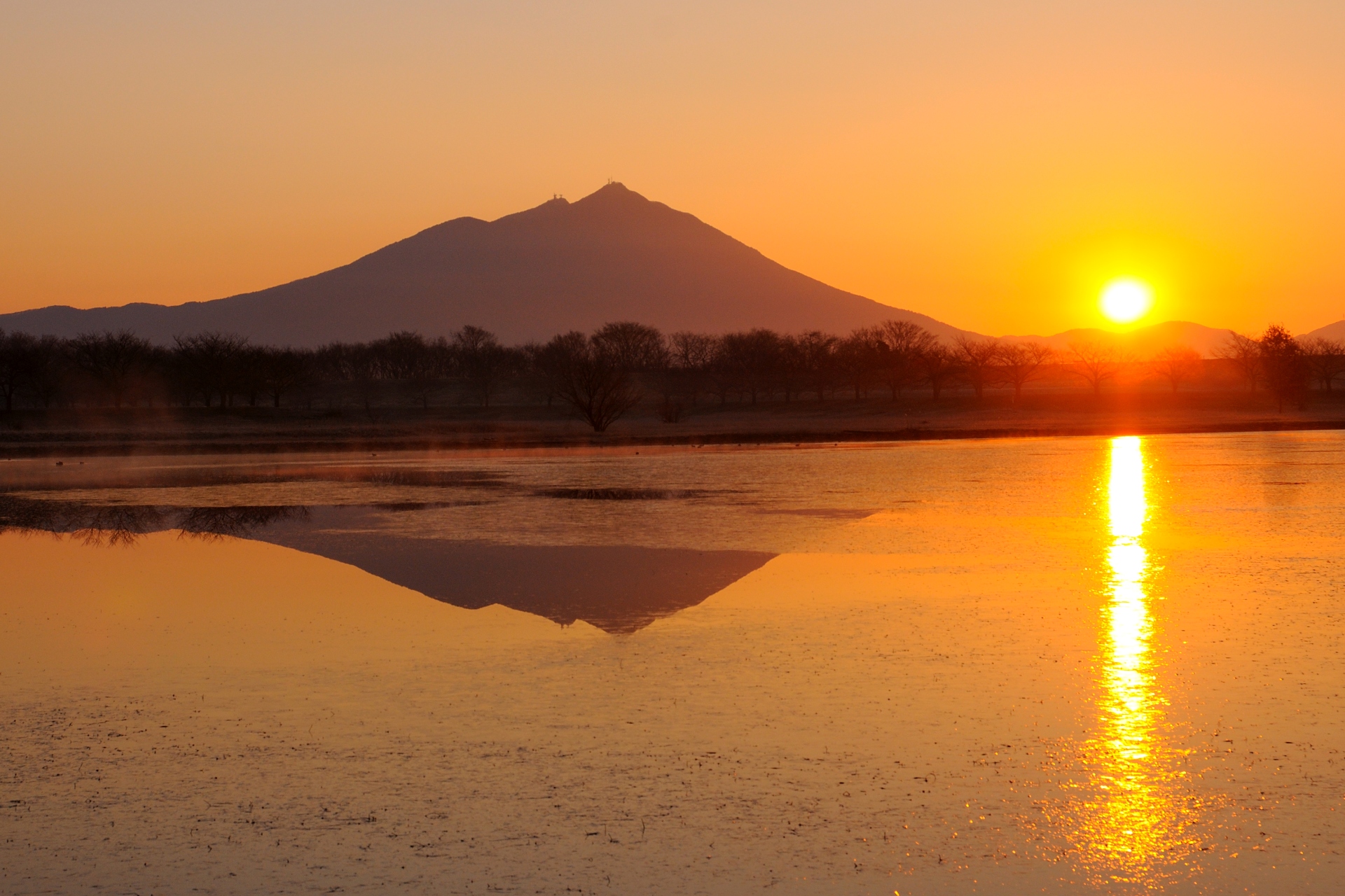 朝焼け 夕焼け 14初日の出 筑波山 壁紙19x1280 壁紙館