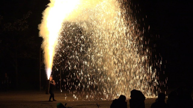 4Kハンディカムで手筒花火