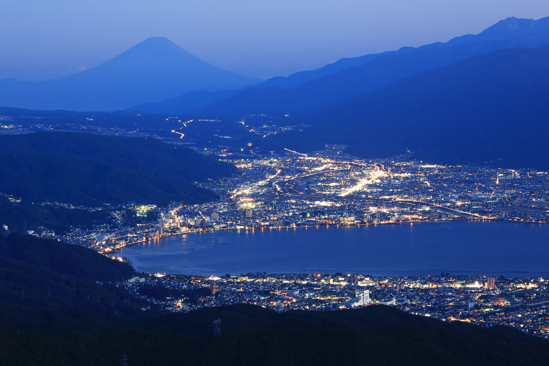 夜景 花火 イルミ 高ボッチから見る富士山諏訪湖 壁紙19x1280 壁紙館 夜景 花火 イルミ 高ボッチから見る富士山諏訪湖 壁紙19x1280 壁紙館