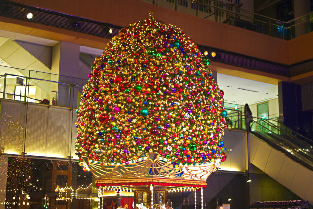 丸ビルのクリスマスツリー