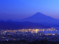 夜明けの富士山