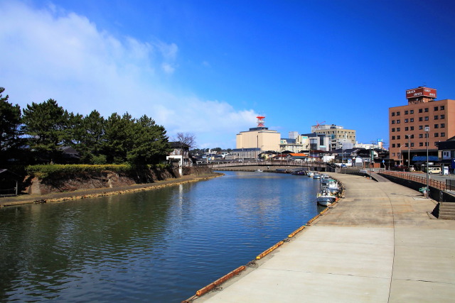 酒田山居倉庫 周辺の風景