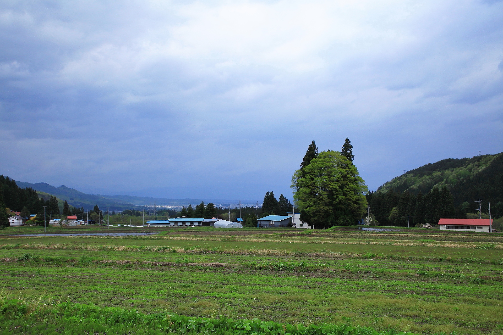 日本の風景 可愛い里山風景 壁紙19x1280 壁紙館