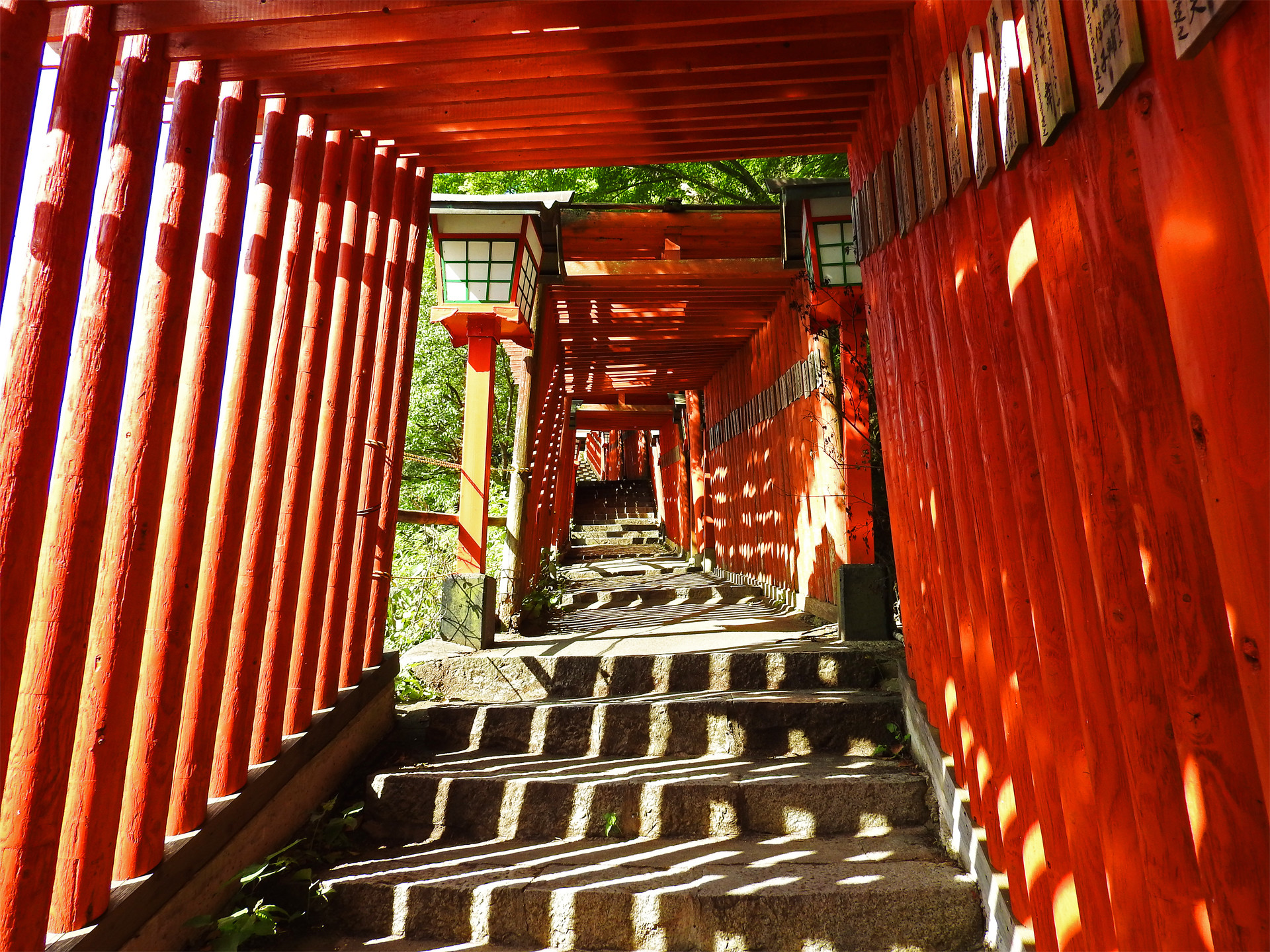 日本の風景 太皷谷稲成神社千本鳥居 壁紙1920x1440 壁紙館