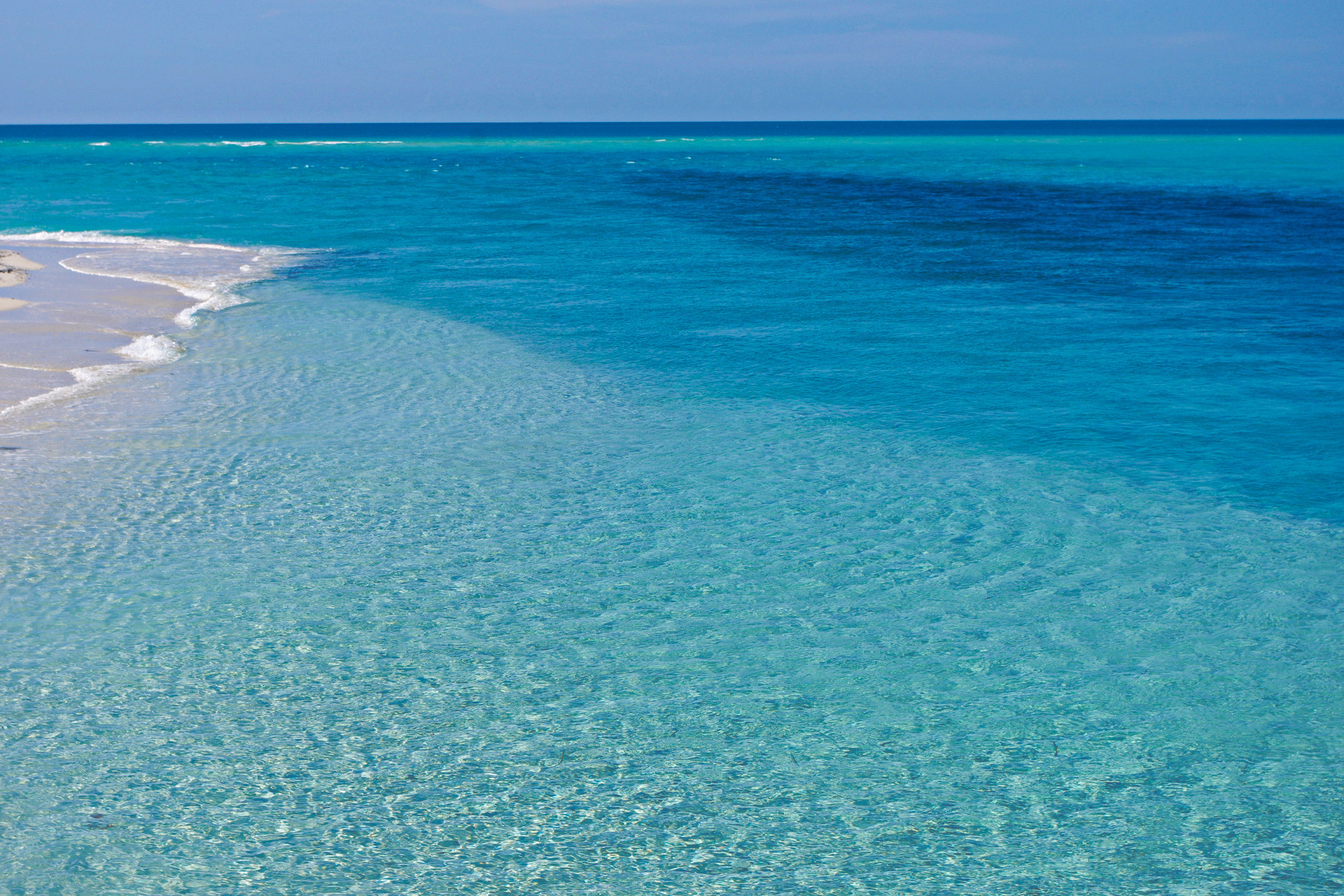 外国の風景 クリスタルブルーの海 壁紙1920x1280 壁紙館