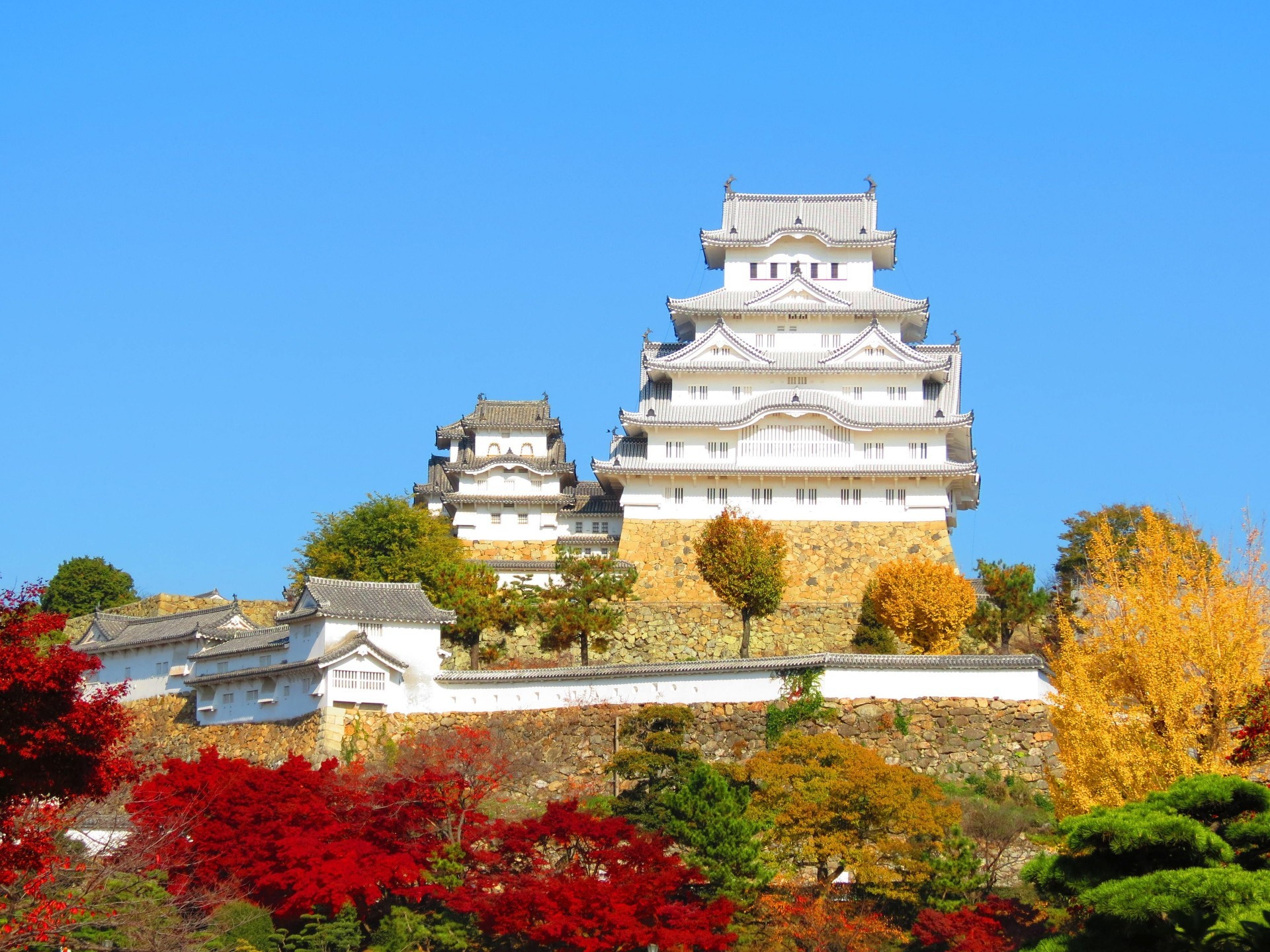 日本の風景 姫路城の秋景色 壁紙19x1440 壁紙館
