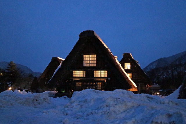 灯り(白川郷)