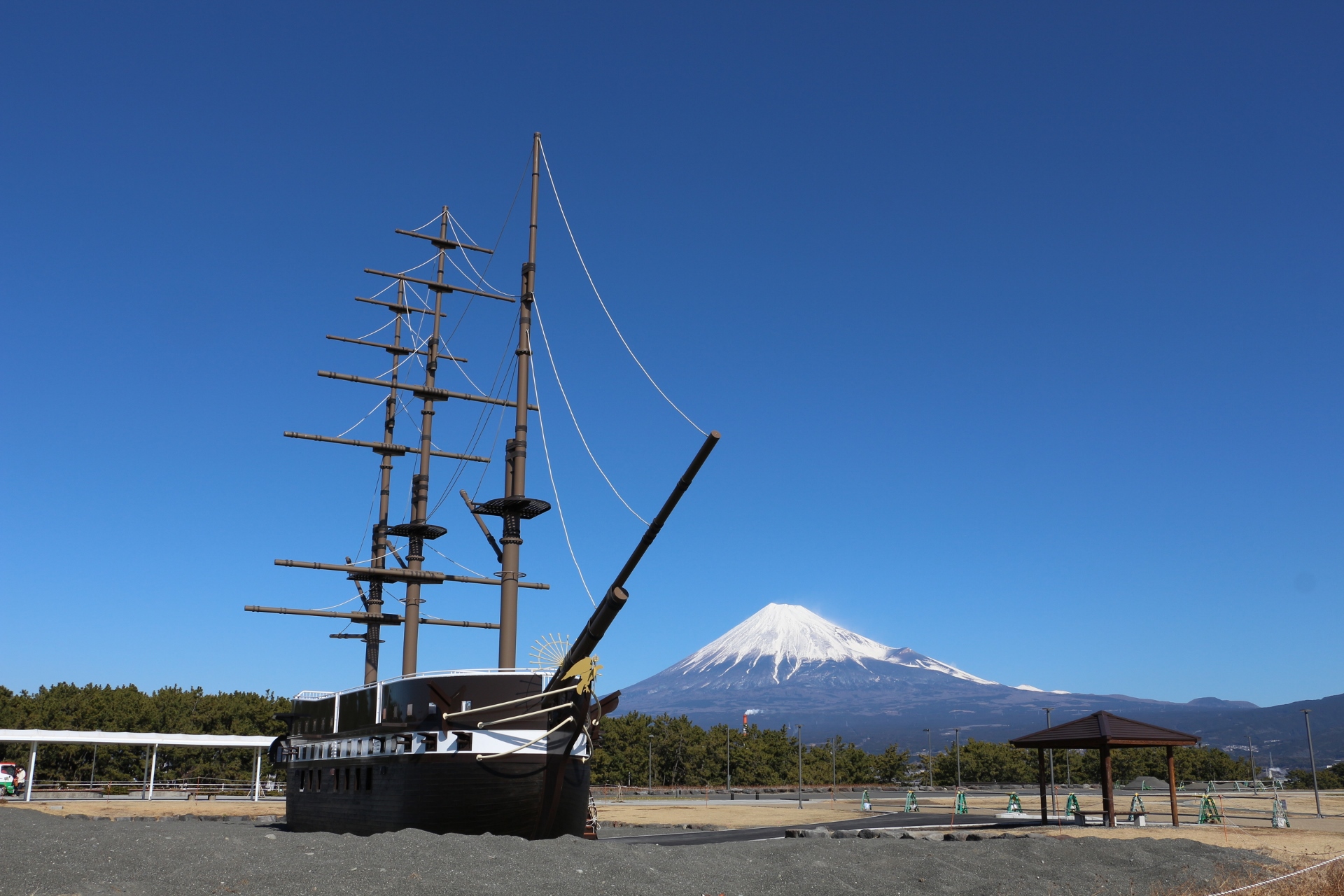 日本の風景 ロシア軍艦ディアナ号と富士山 壁紙19x1280 壁紙館