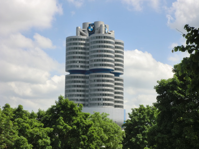 ミュンヘン郊外・BMW本社