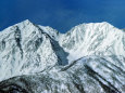 白馬鑓ヶ岳(左)と杓子岳