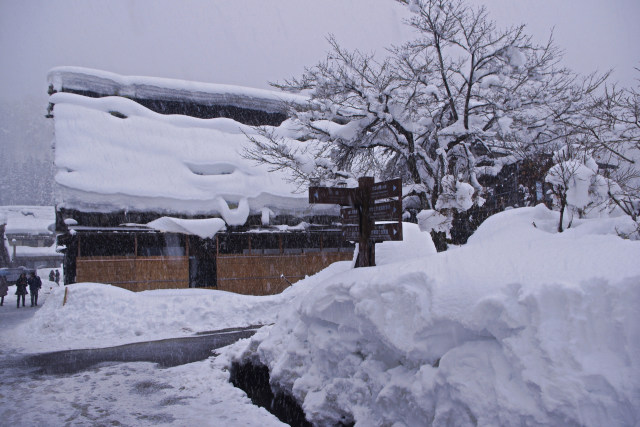 雪の白川郷