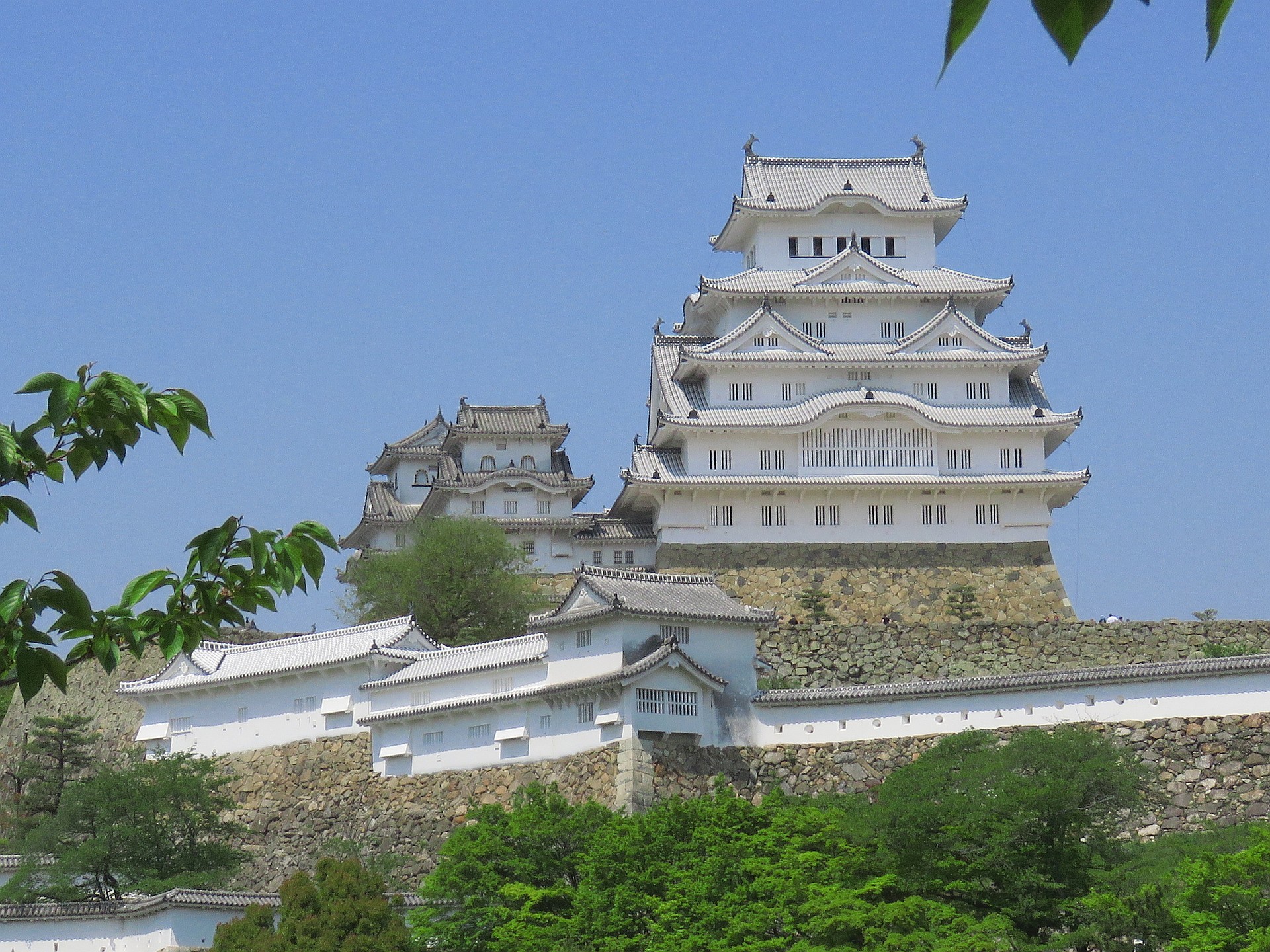 日本の風景 晴天の姫路城 壁紙19x1440 壁紙館