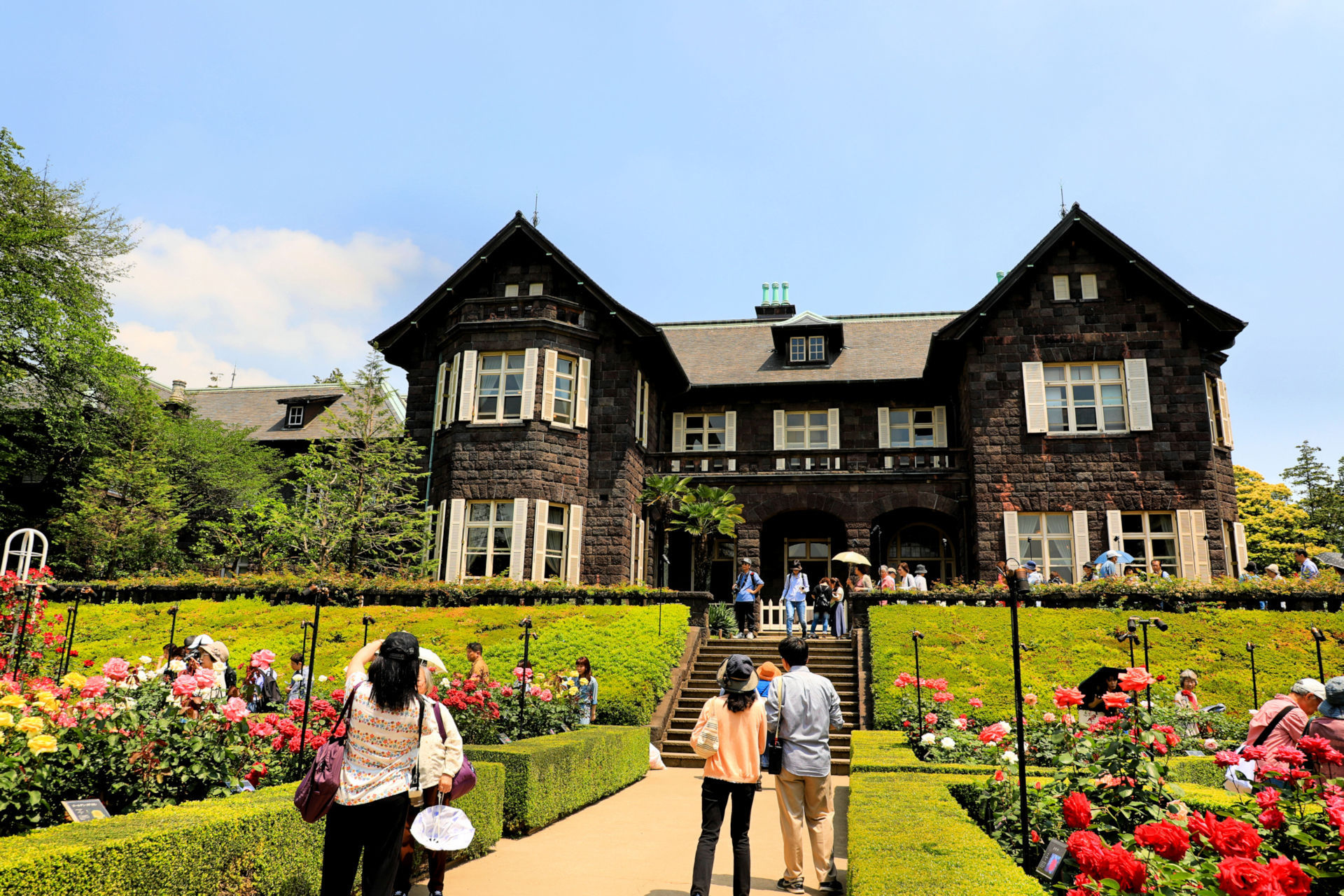 日本の風景 バラ庭園と洋館 壁紙19x1280 壁紙館