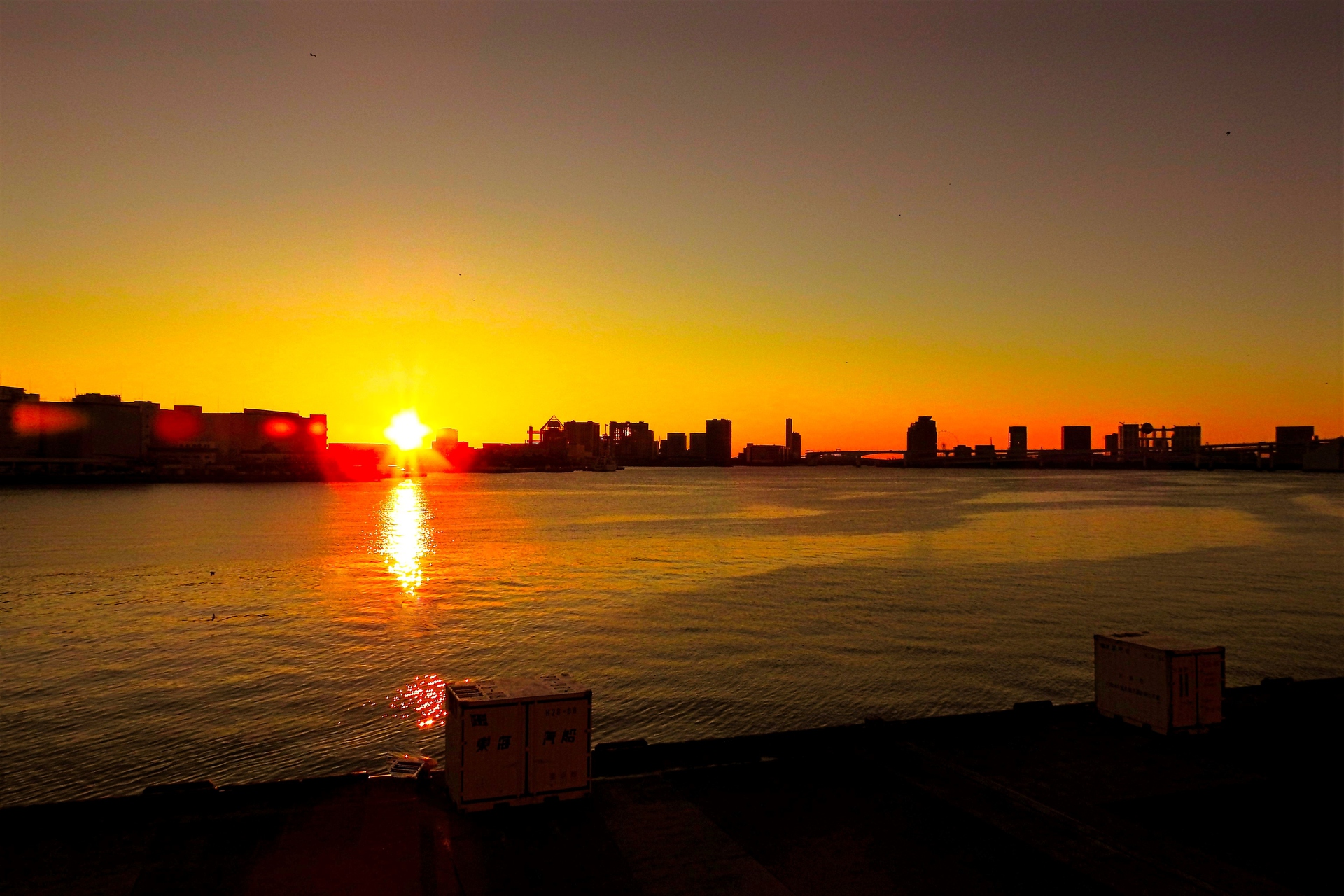 朝焼け 夕焼け 竹芝桟橋の日の出 壁紙19x1280 壁紙館