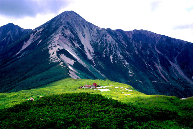 三俣山荘と鷲羽岳