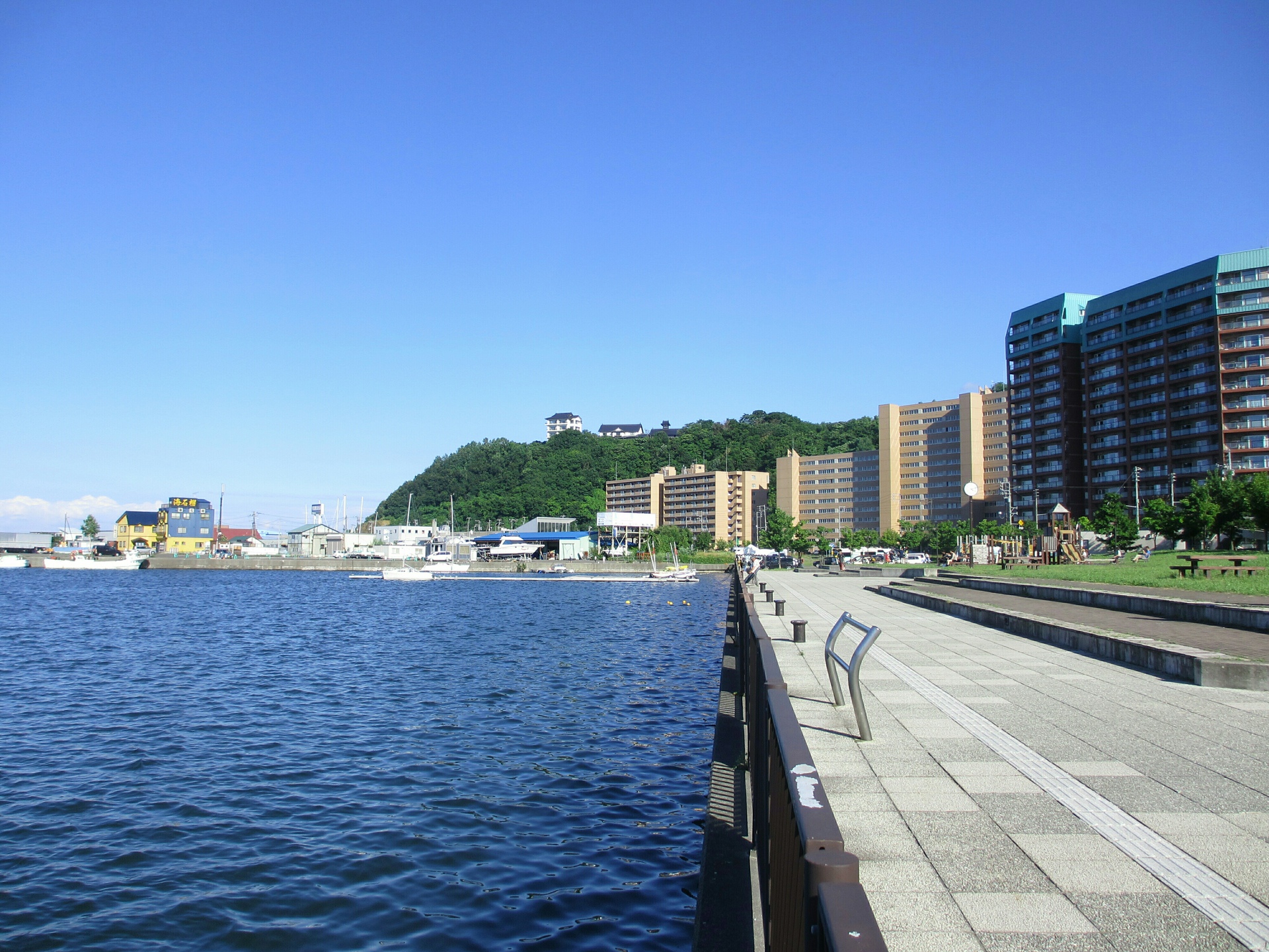 都市 街 室内 小樽築港臨海公園 壁紙19x1440 壁紙館