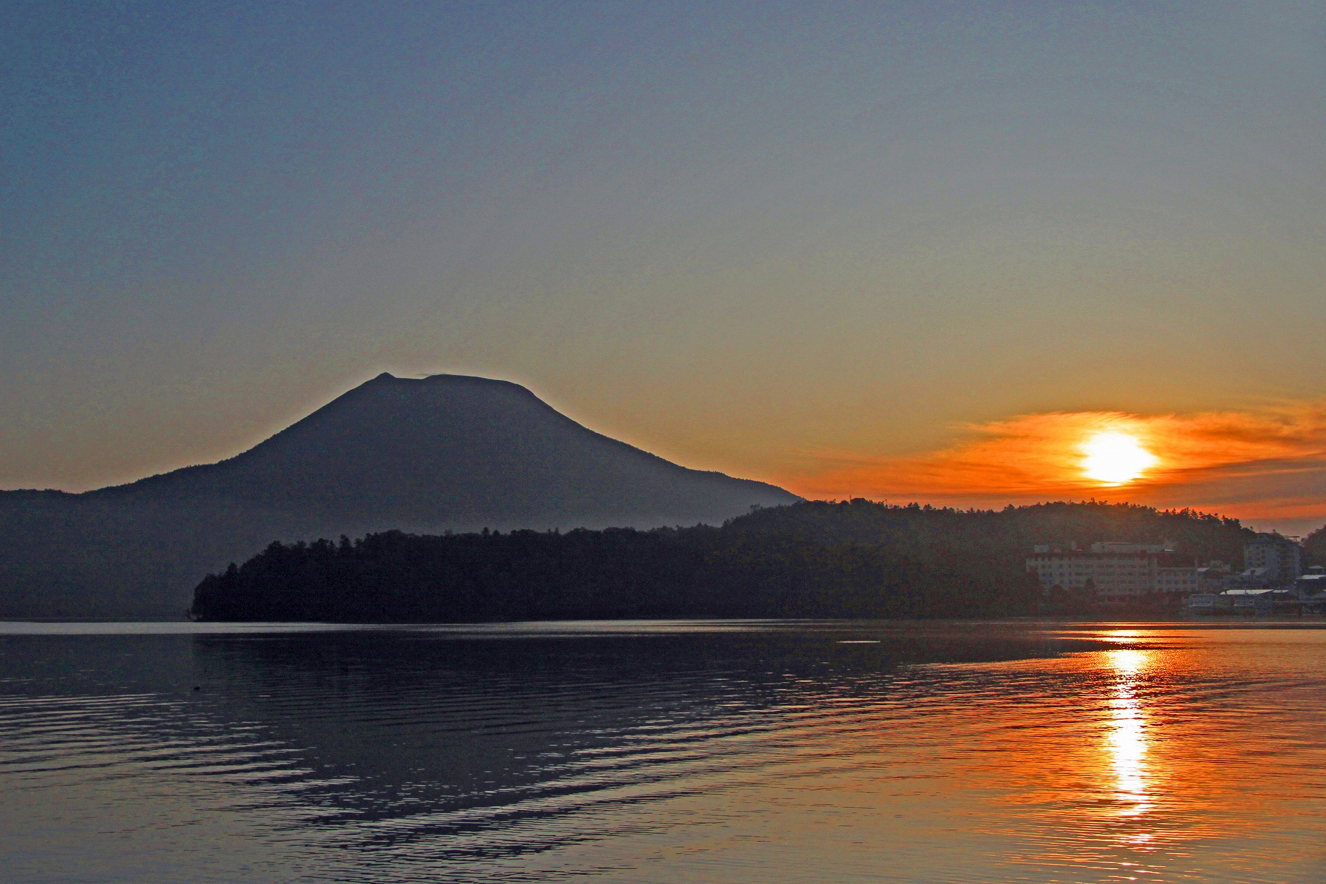 日本の風景 阿寒湖の夜明け 壁紙19x1280 壁紙館