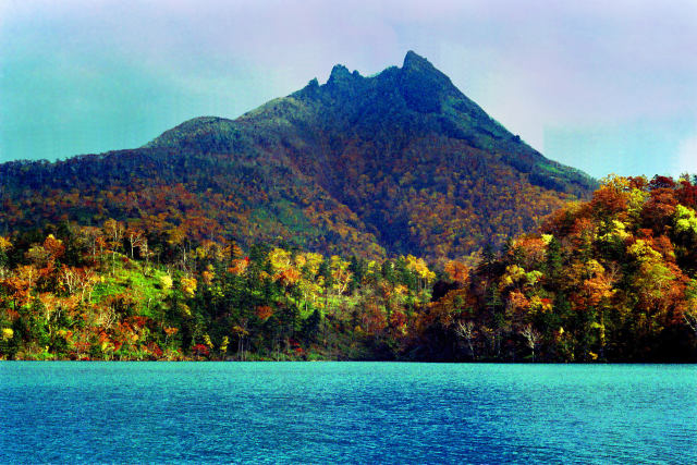 オコタンペ湖と恵庭岳