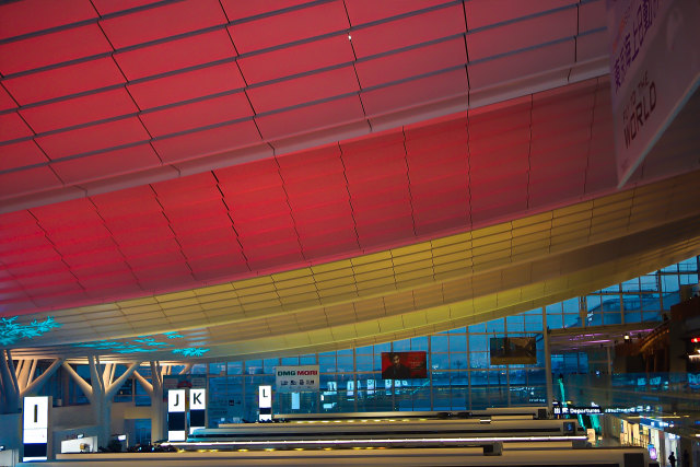 羽田空港 国際線TMのイルミ
