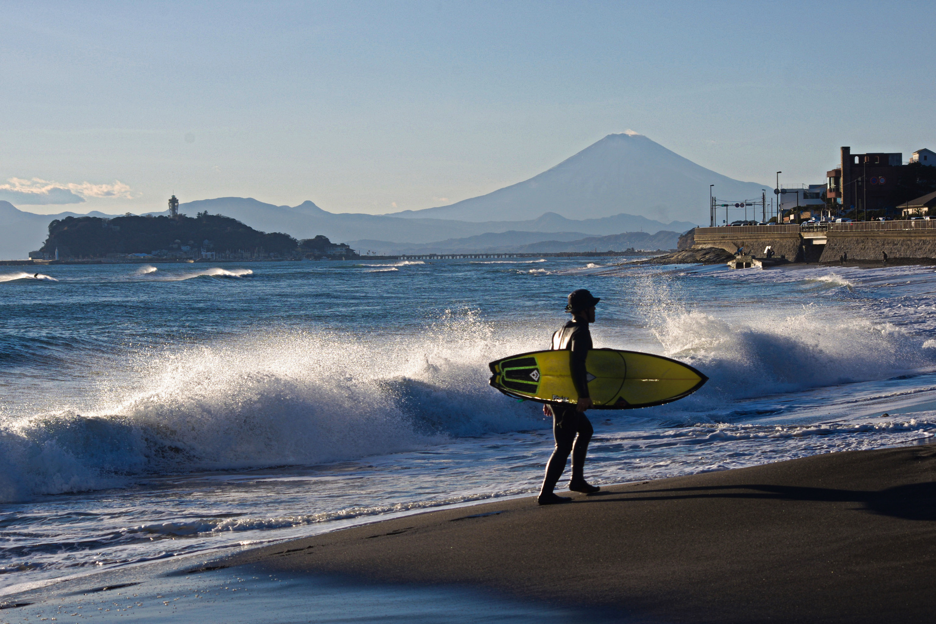 日本の風景 サーファーと富士山 壁紙19x1280 壁紙館