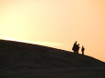 夕陽のシルエット-鳥取砂丘