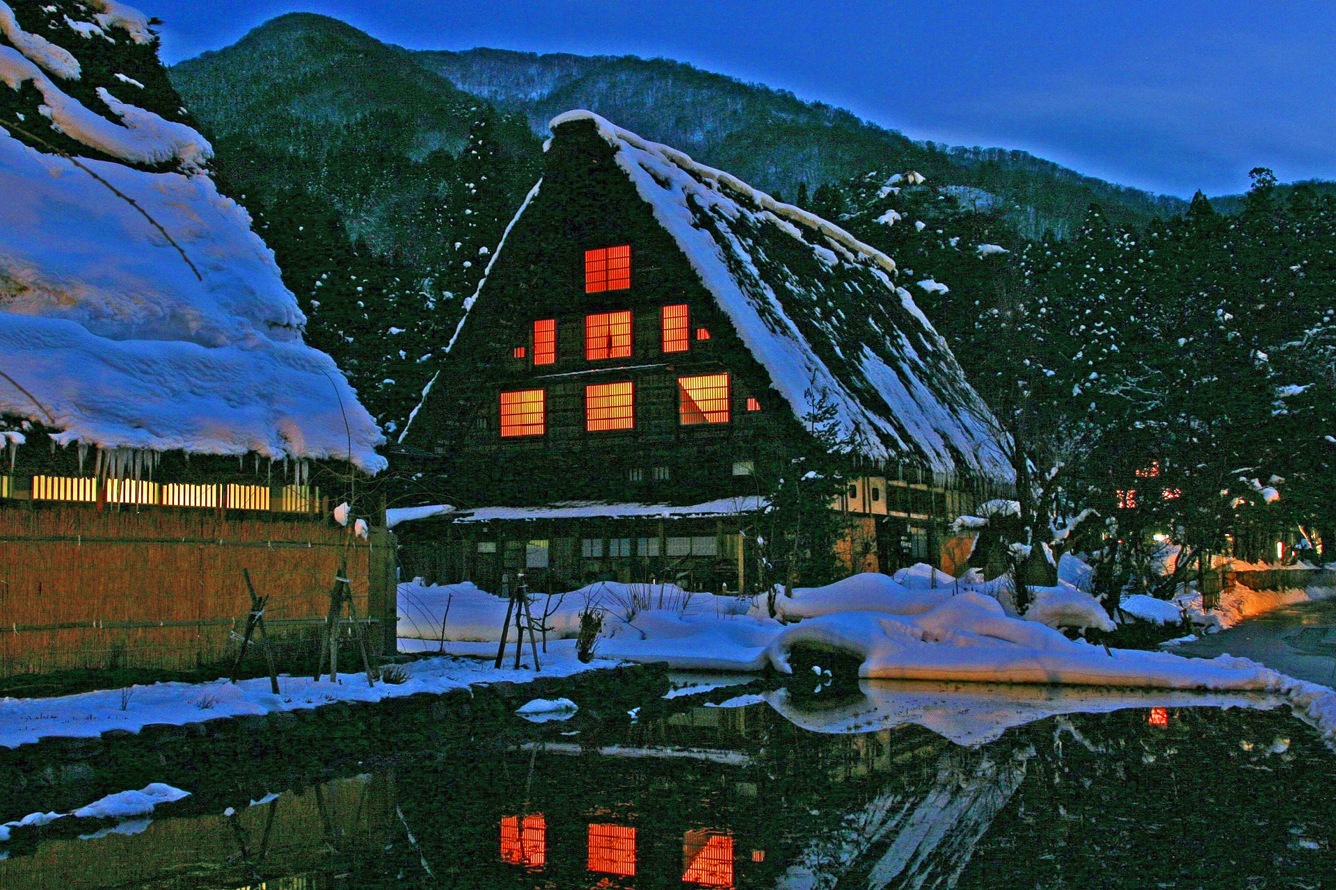 夜景 花火 イルミ 雪の白川郷 壁紙19x1280 壁紙館