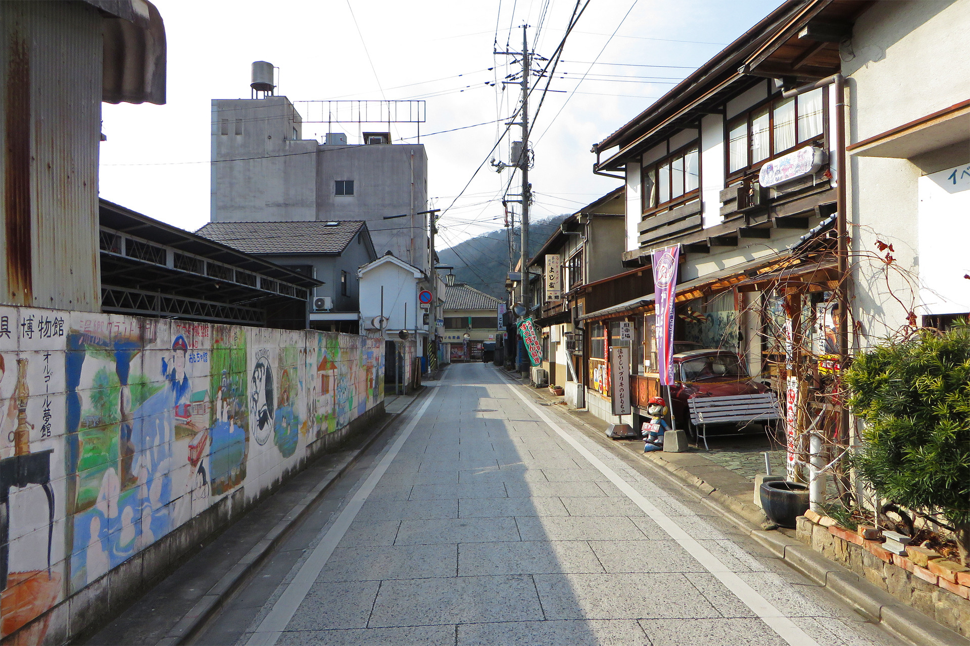 日本の風景 昭和レトロな街並み 湯郷温泉3 壁紙19x1280 壁紙館
