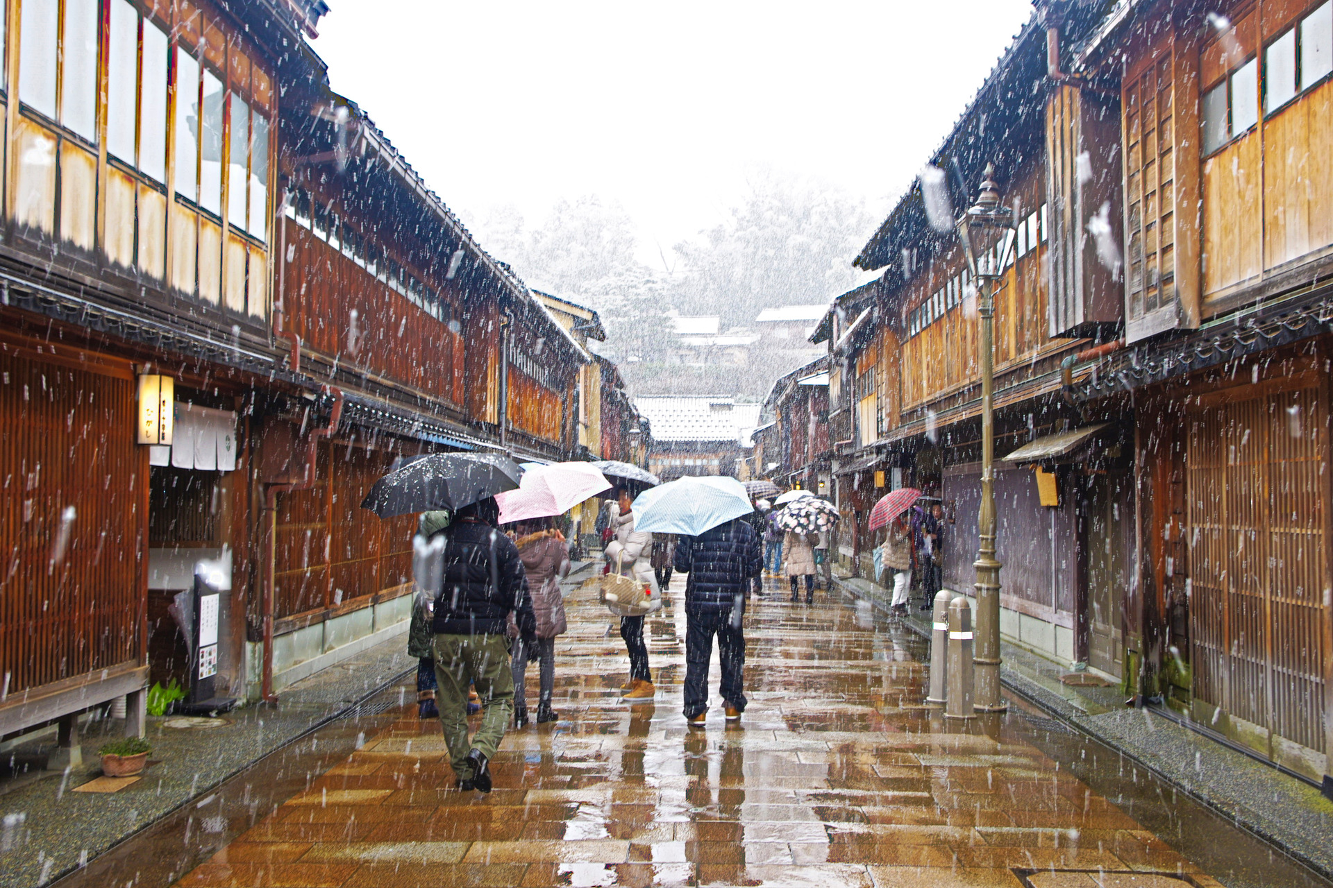 都市 街 室内 金沢 雪のひがし茶屋街 壁紙19x1280 壁紙館