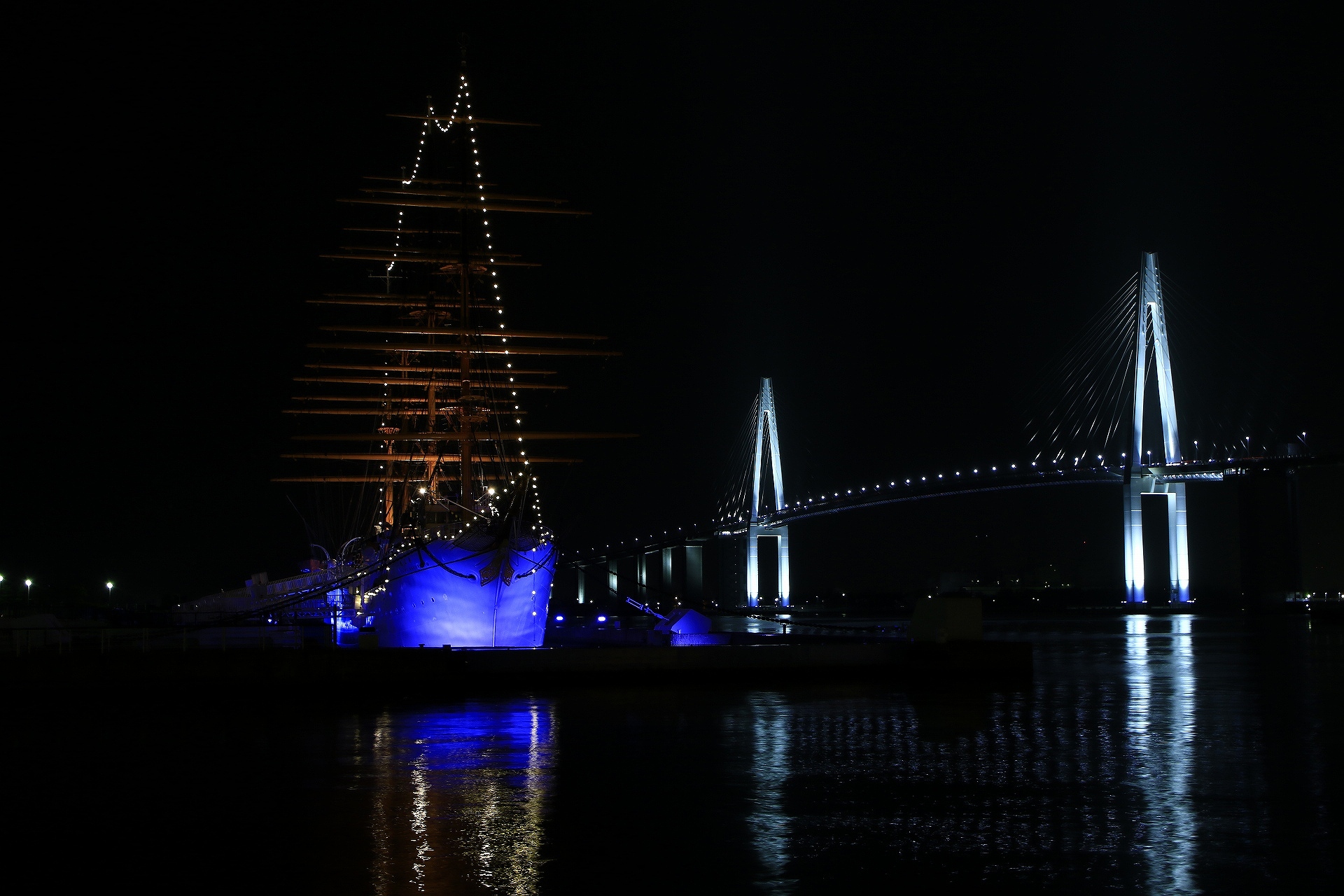 夜景 花火 イルミ アイコンが見やすい壁紙 壁紙19x1280 壁紙館