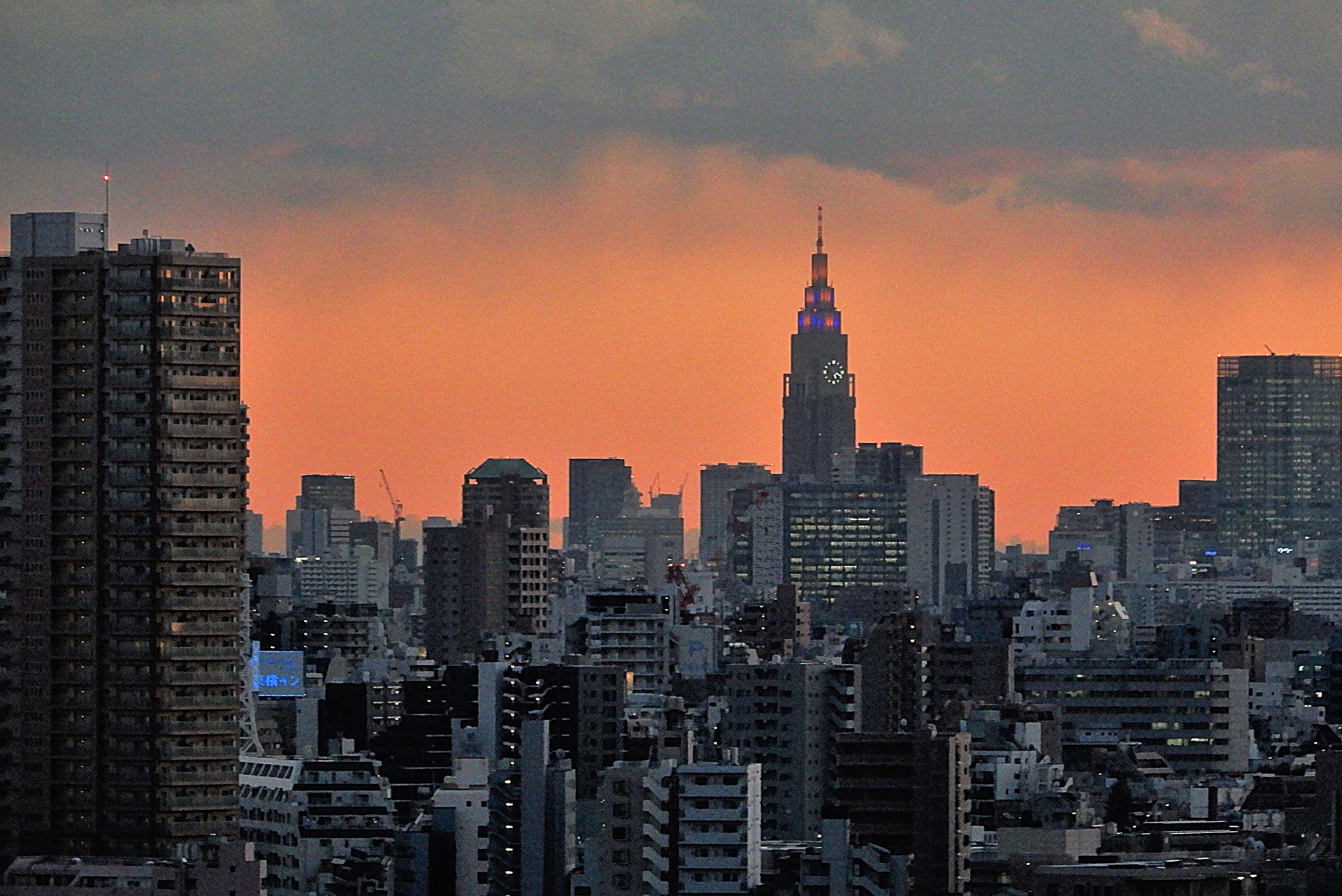 朝焼け 夕焼け ドコモタワーを望む 壁紙19x12 壁紙館